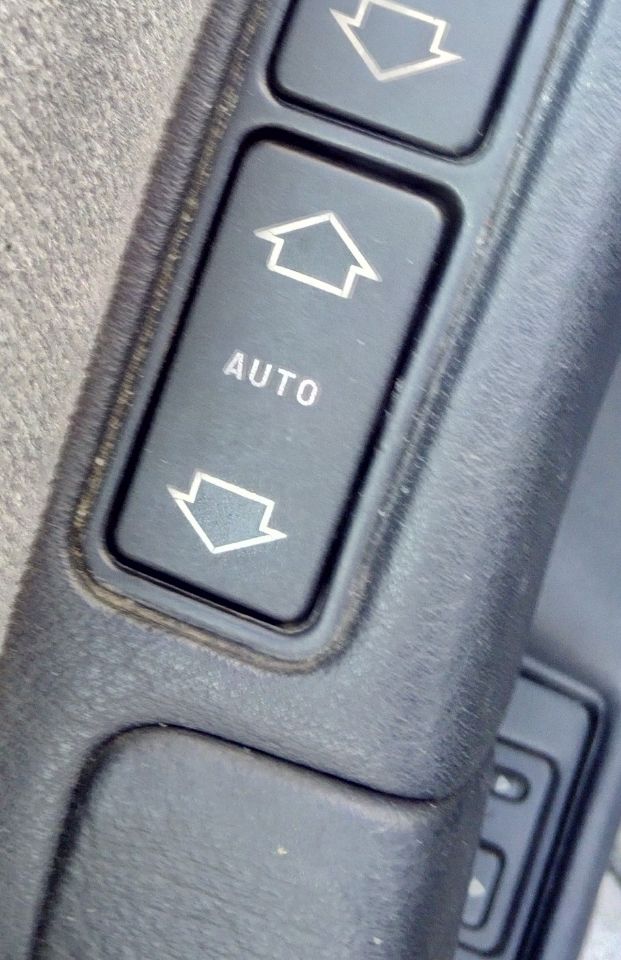 Retour Psa-window-auto-button